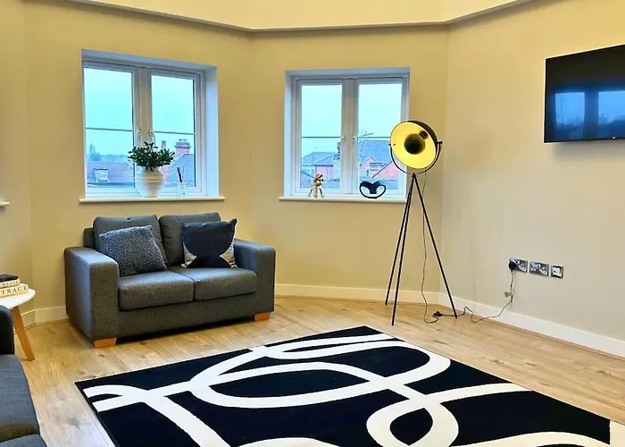 Luxury New Apartment In Great Location