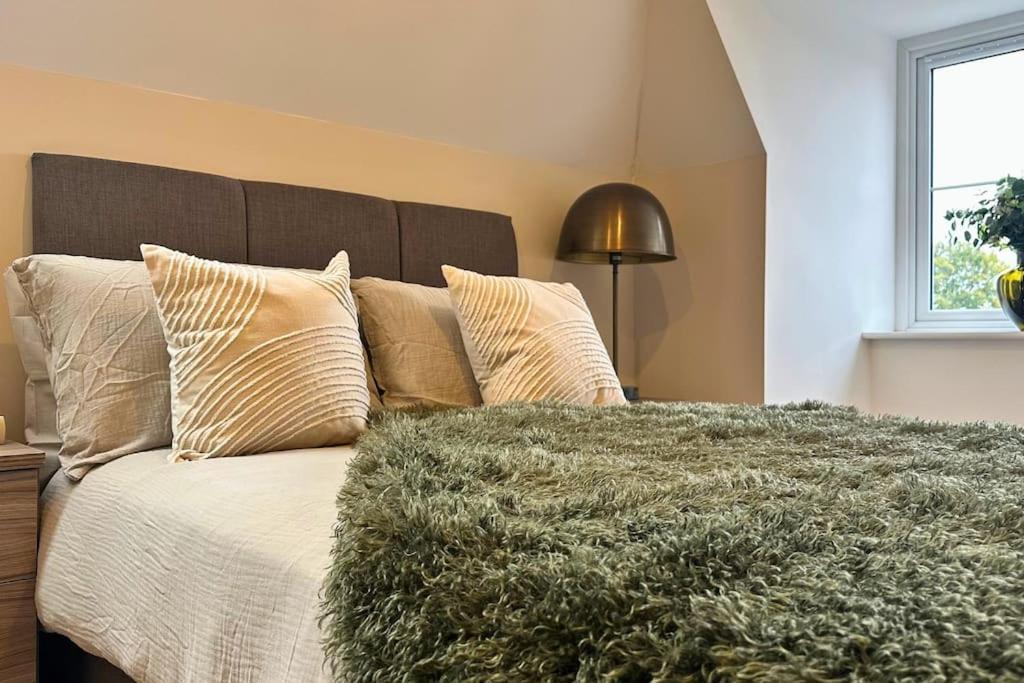 Apartment Luxury New In Great Location *